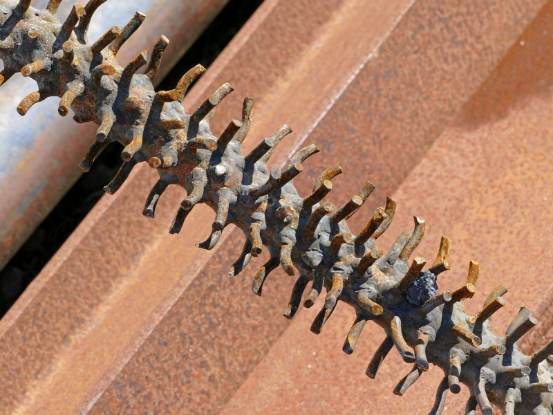 Part of a heat exchanger in a cracking tower