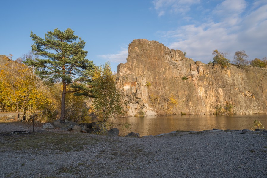 Stenhamra stenbrott October 2014 01