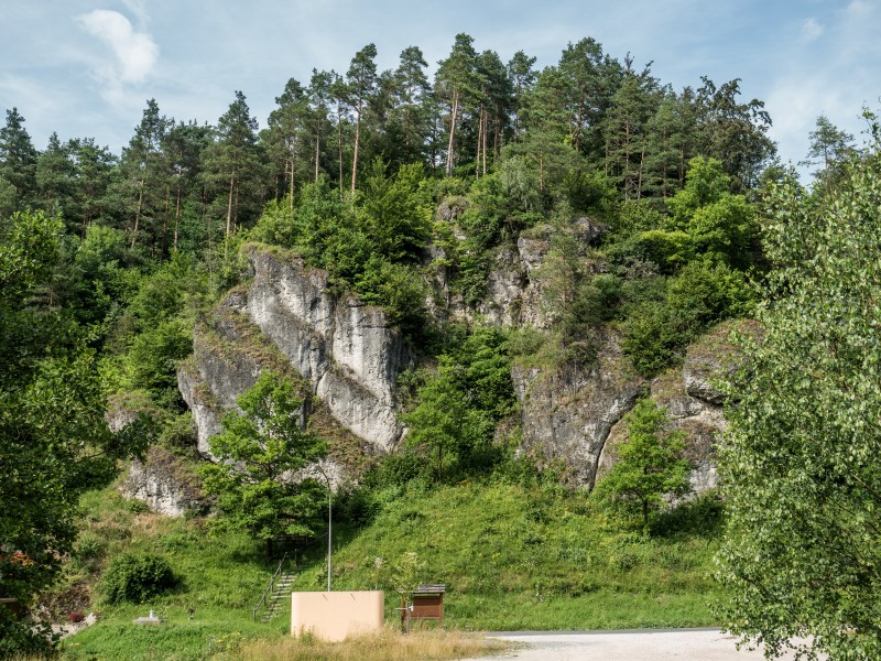 Oberailsfeld-rocks-7109953