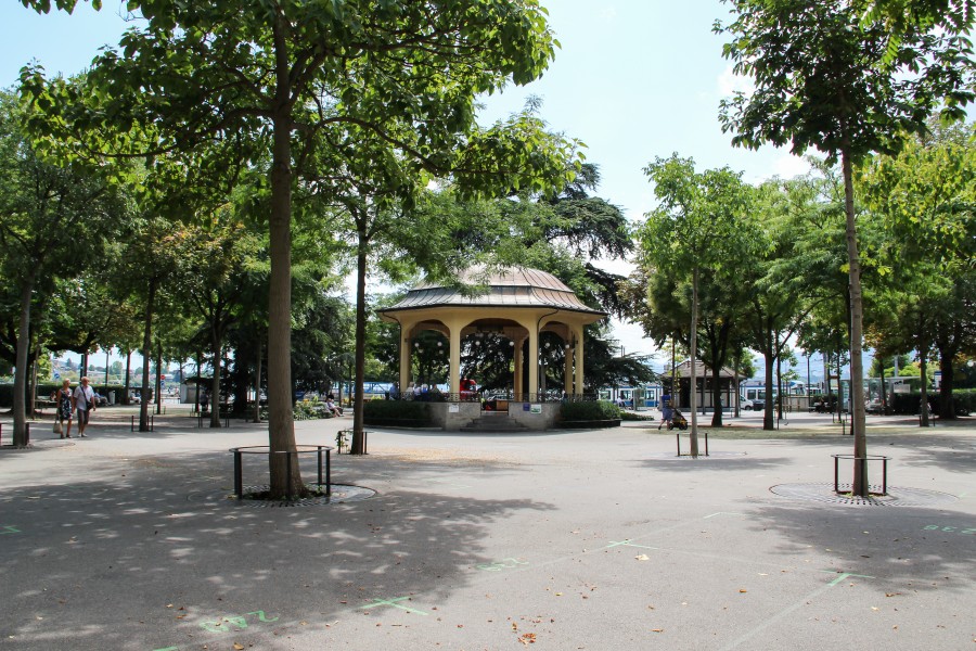 Zürich (Schweiz), Bürkliplatz -- 2011 -- 11