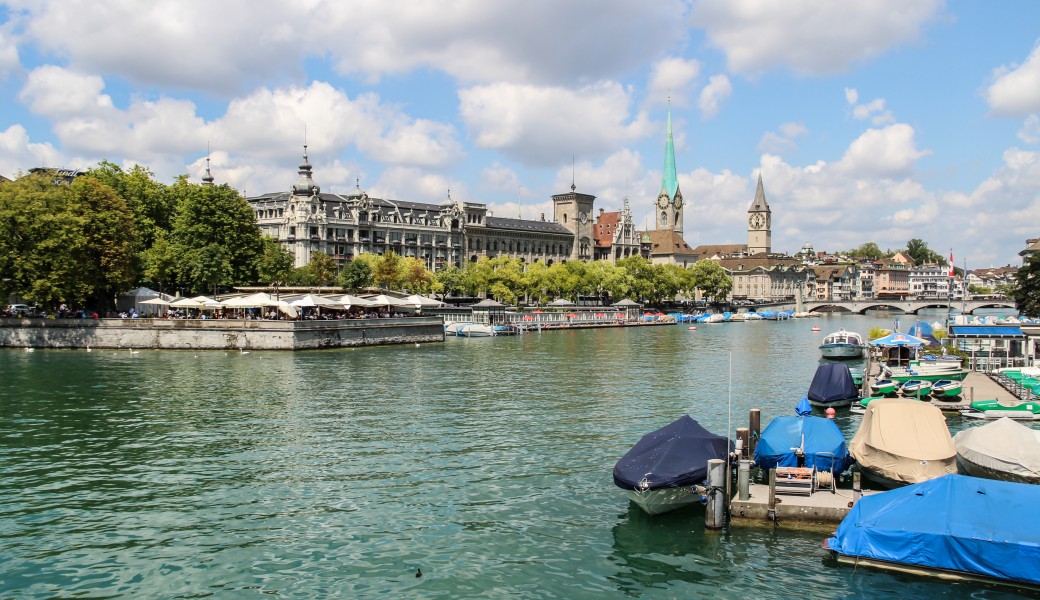 Zürich (Schweiz), Ufer des Limmat -- 2011 -- 9