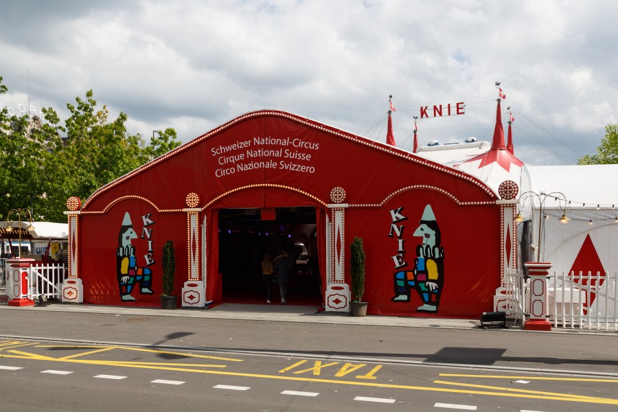 Zürich Switzerland-Circus-Knie-01