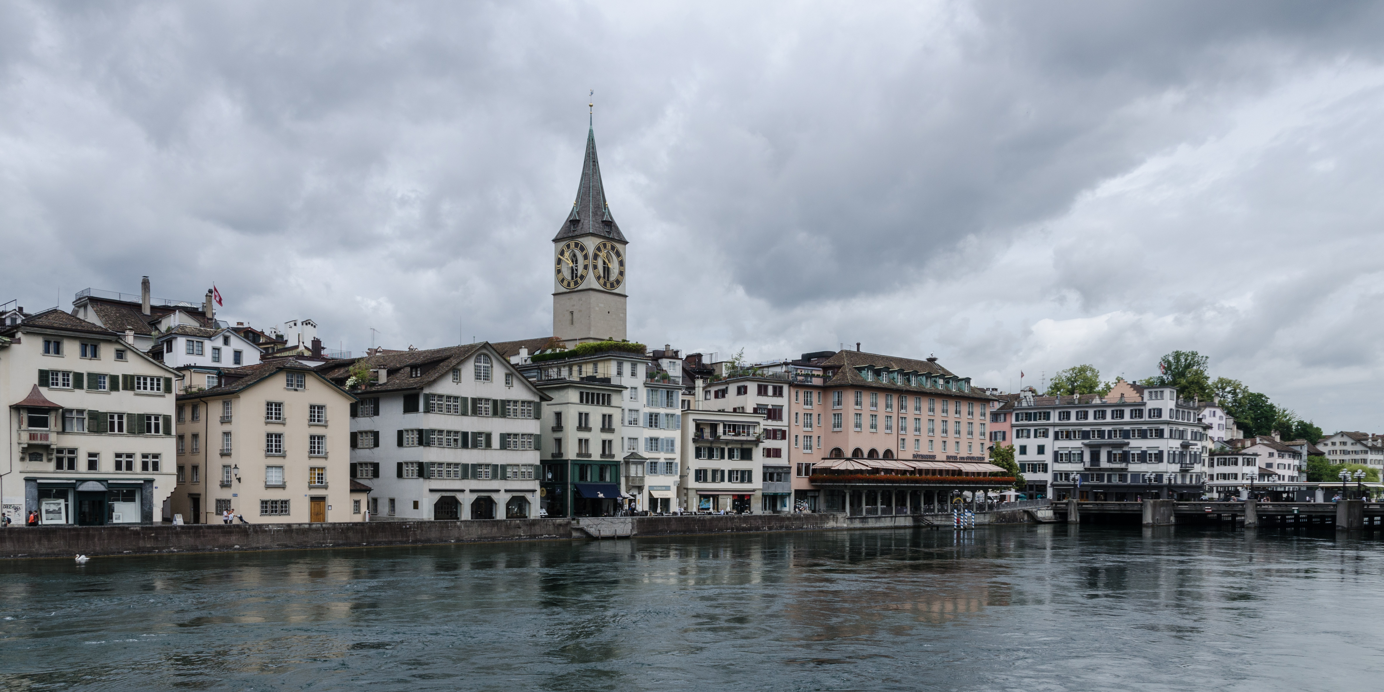 Stadthausquai and St. Peter, Zürich 20120626 1