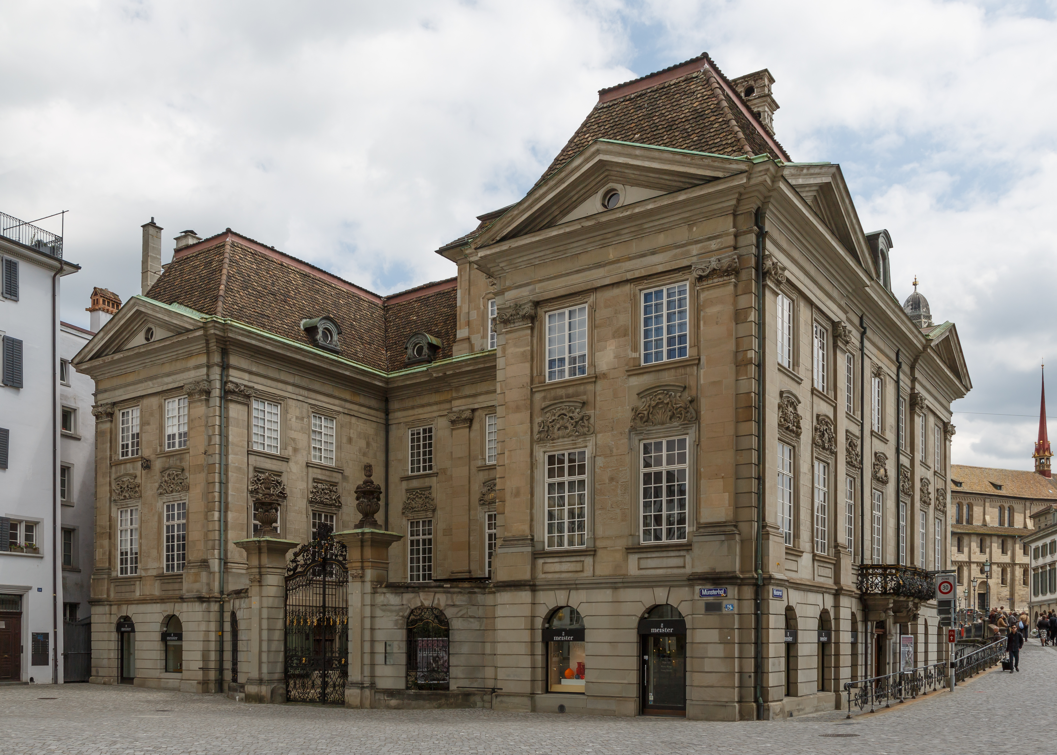 Zürich Switzerland-Münsterhof-02