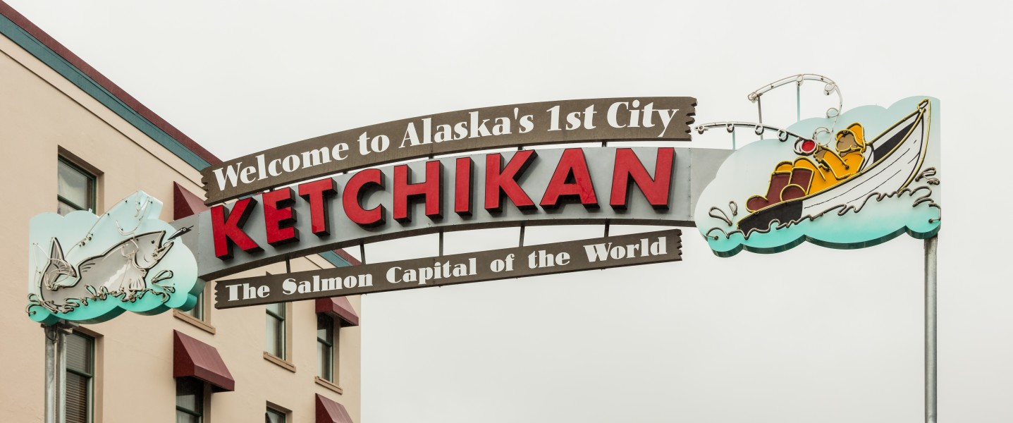 Cartel de bienvenida, Ketchikan, Alaska, Estados Unidos, 2017-08-16, DD 55