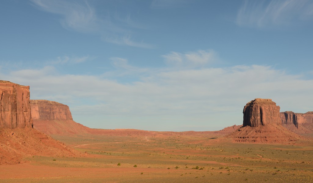 Monument Valley Arizona october 2012 sunrise view 3