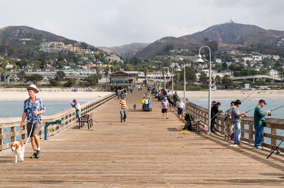 Ventura Pier with fishermen 2013