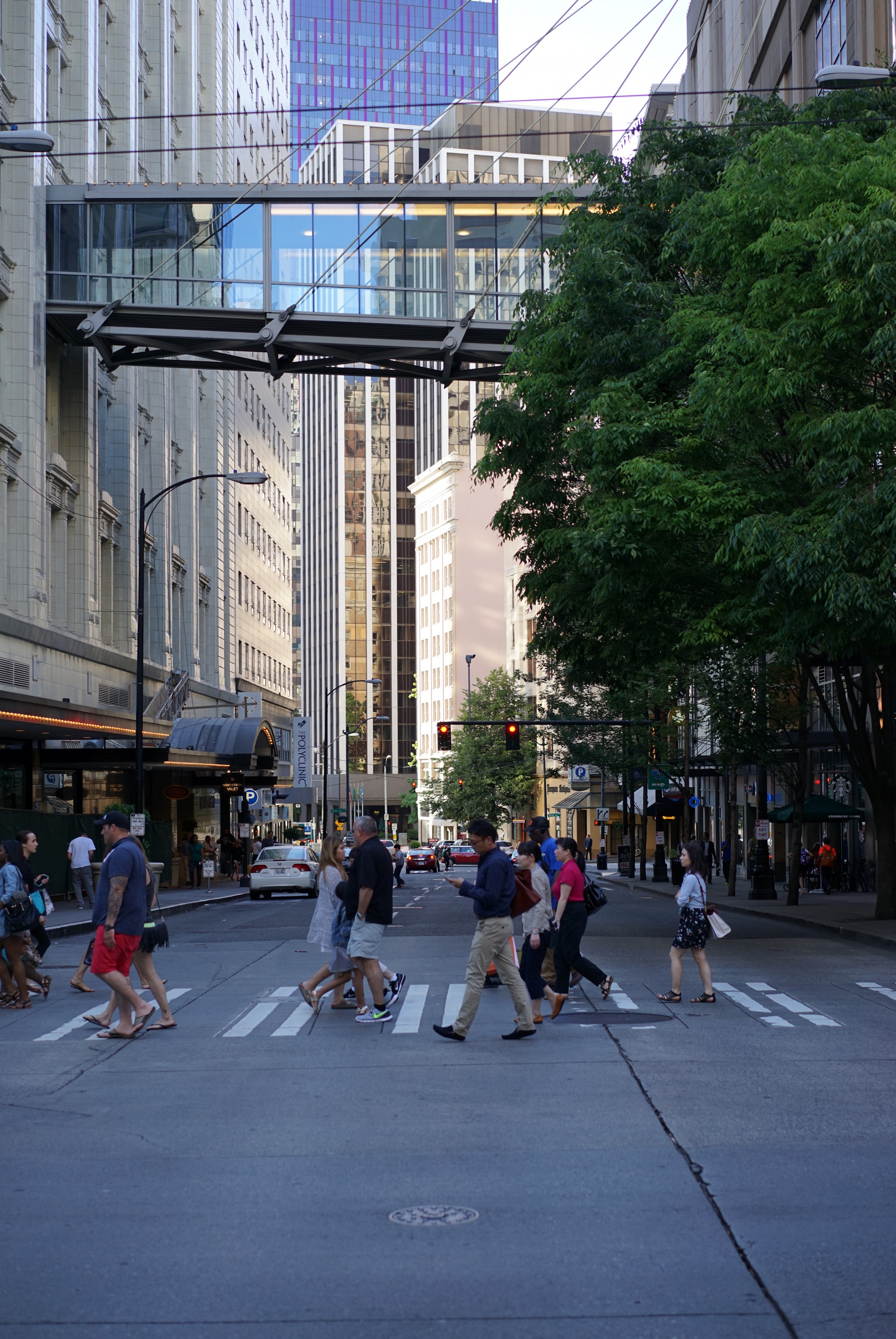 Seattle skyway 6th and pine