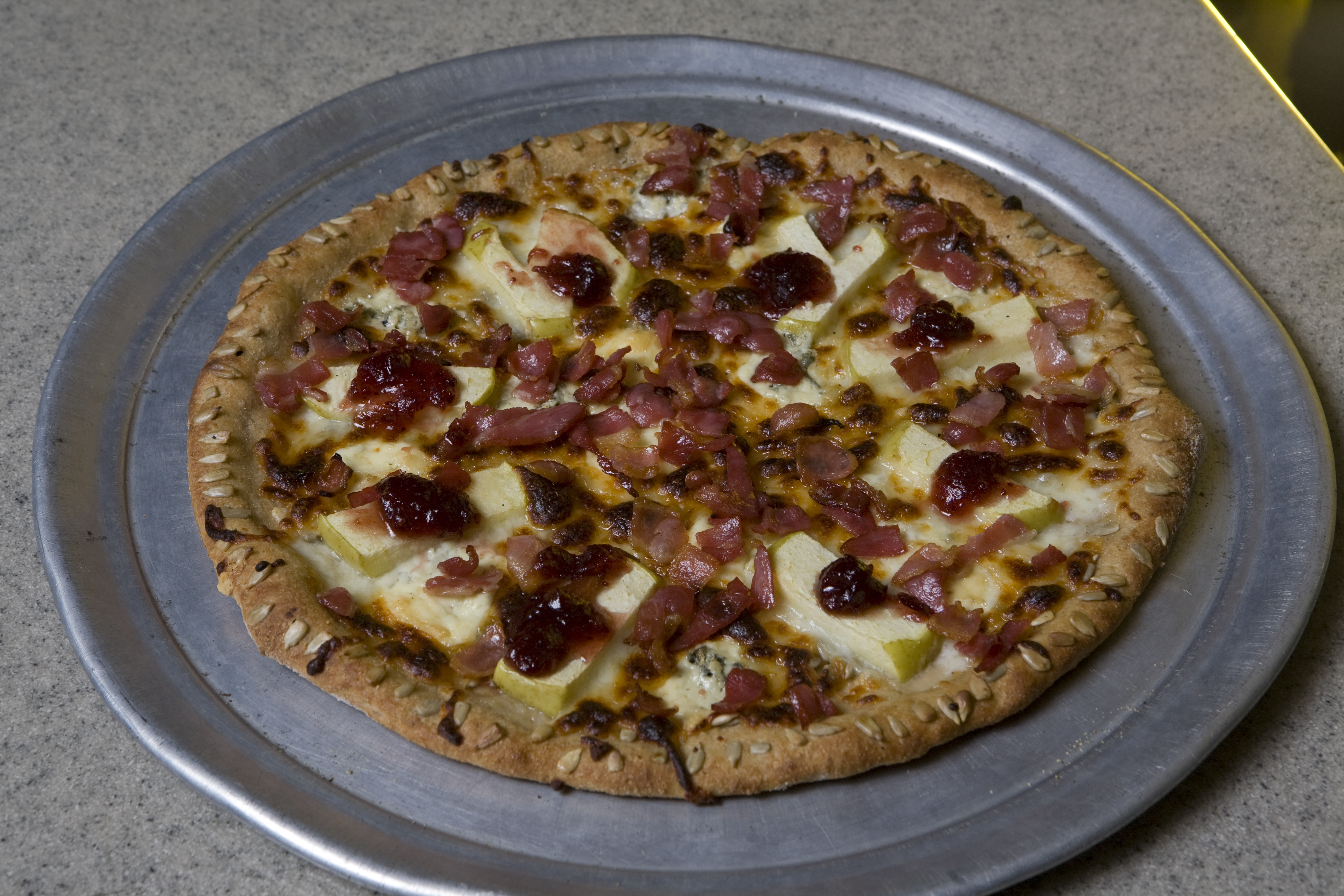 Celozrná pizza