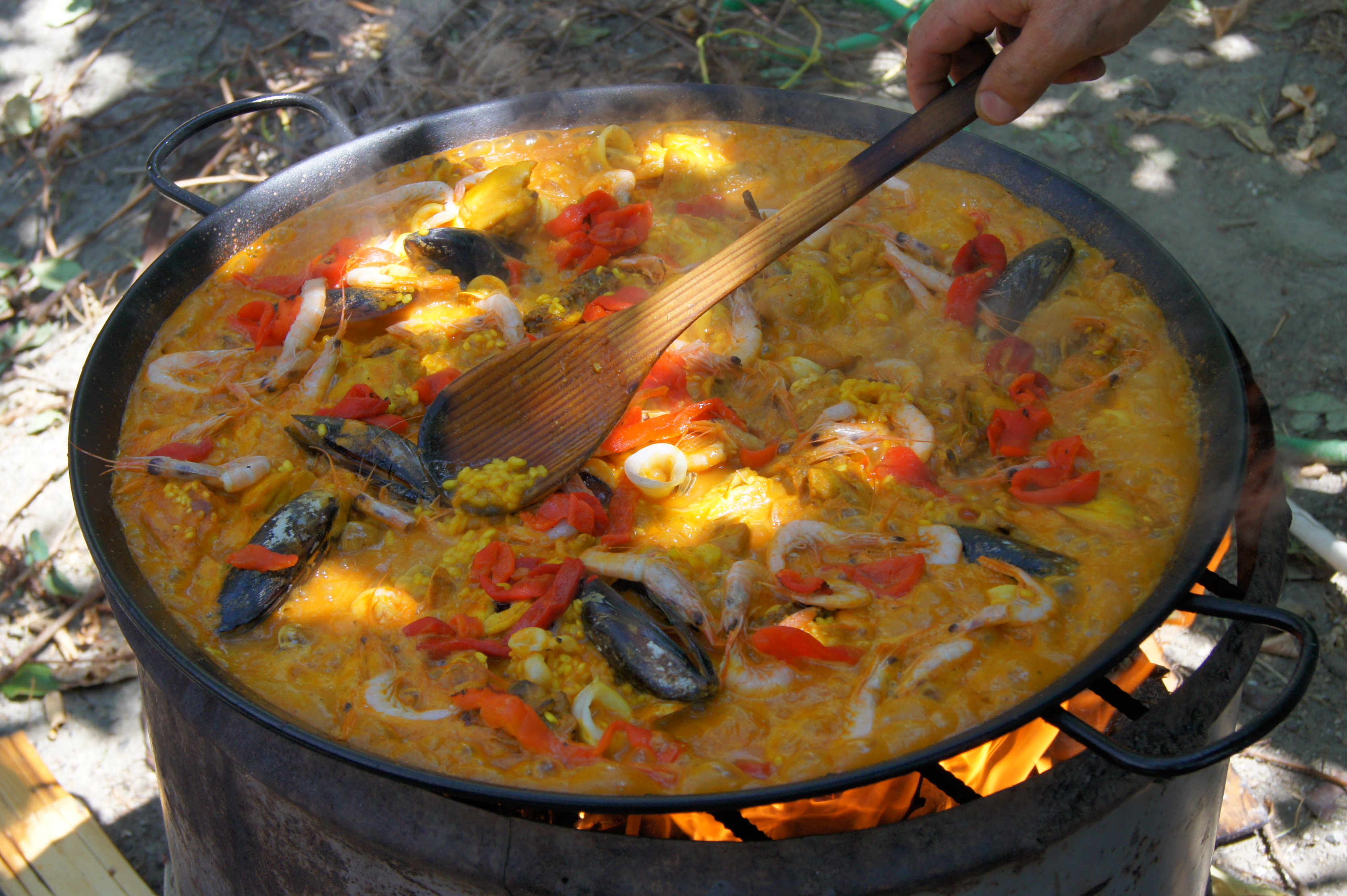 Cooking a paella