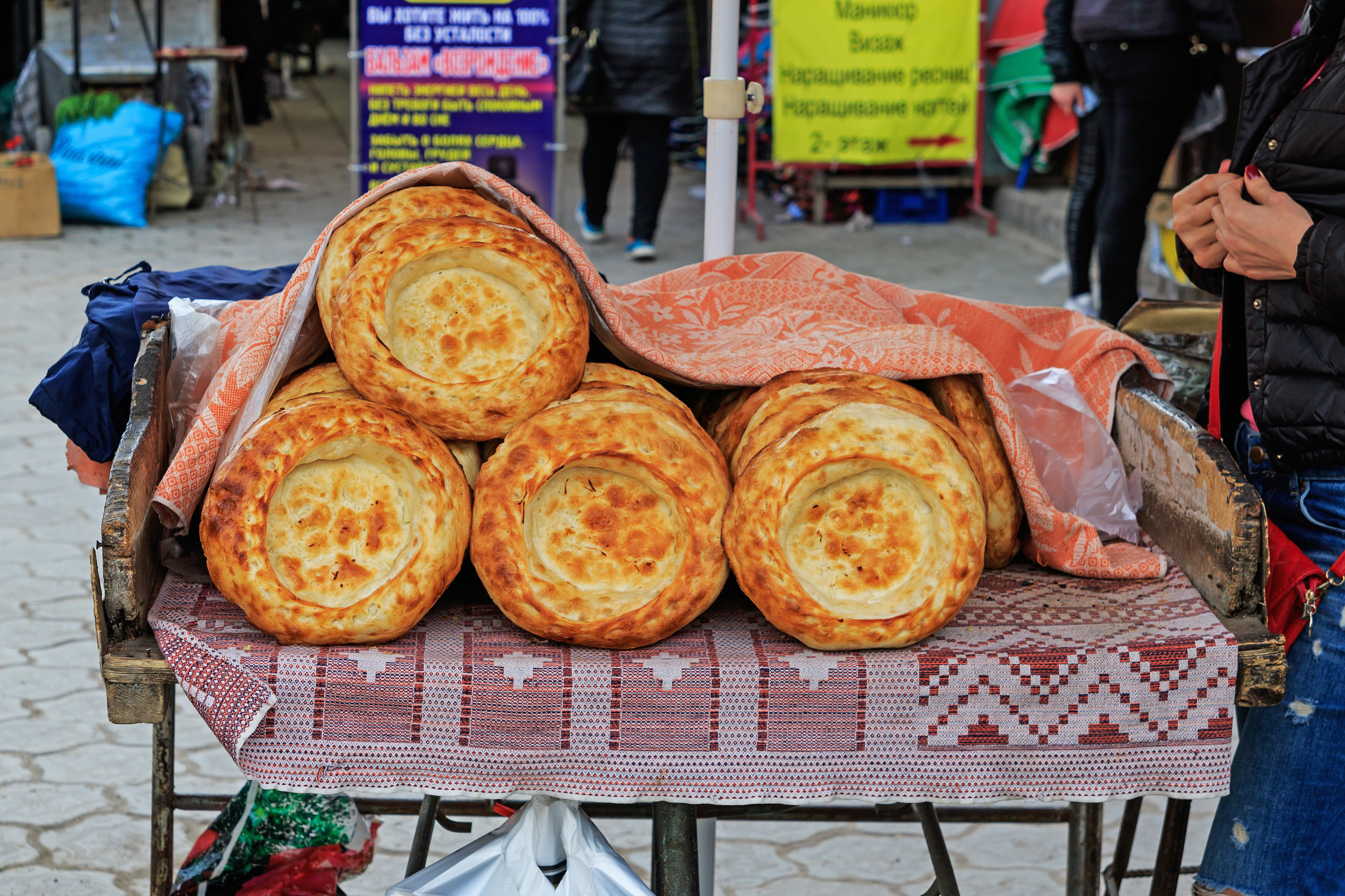 Kant near Bishkek 03-2016 img06 market