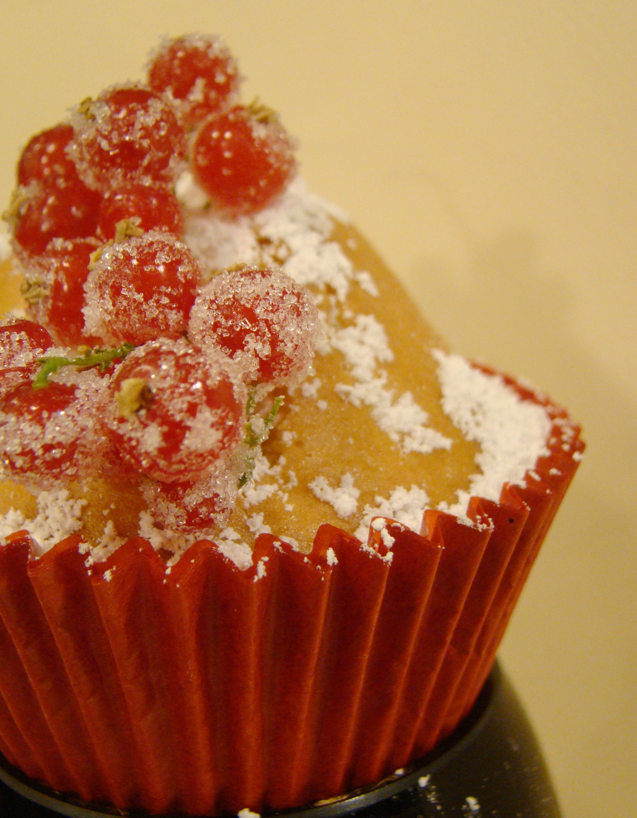 Lemon Thyme with Red Current Cupcake
