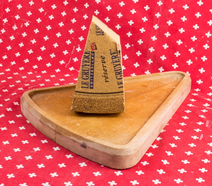 2015-01-25 Le Gruyère AOP Réserve - Der Schweizer - WikiLovesCheese Vienna - hu - 7849