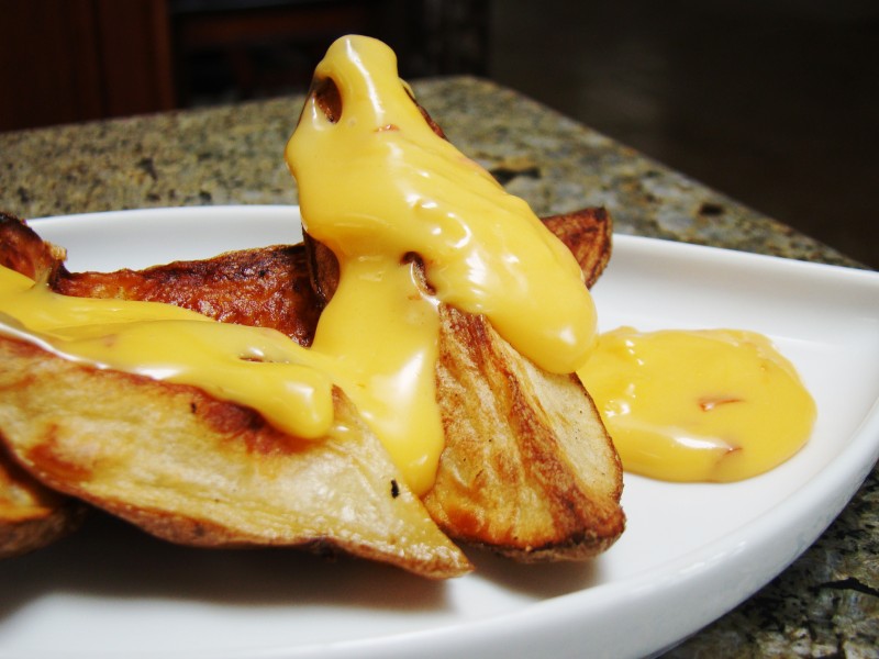 Chips and Vegan Cheeze (4960375550)