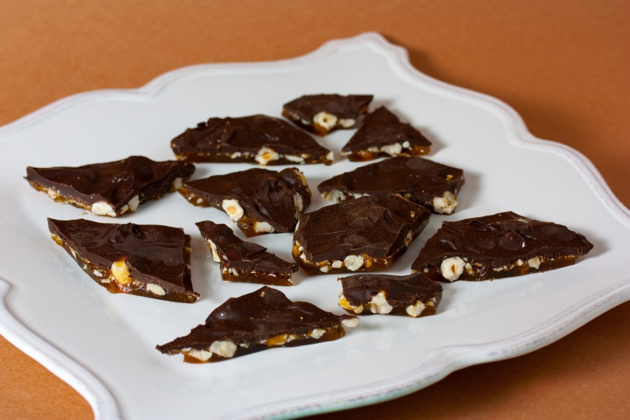 Chocolate Hazelnut Bark (4260493817)