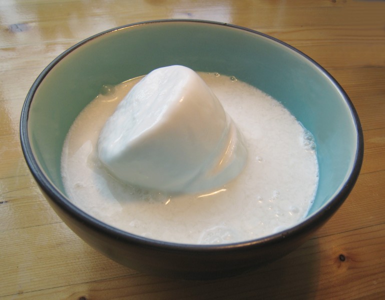 Coconut milk melting