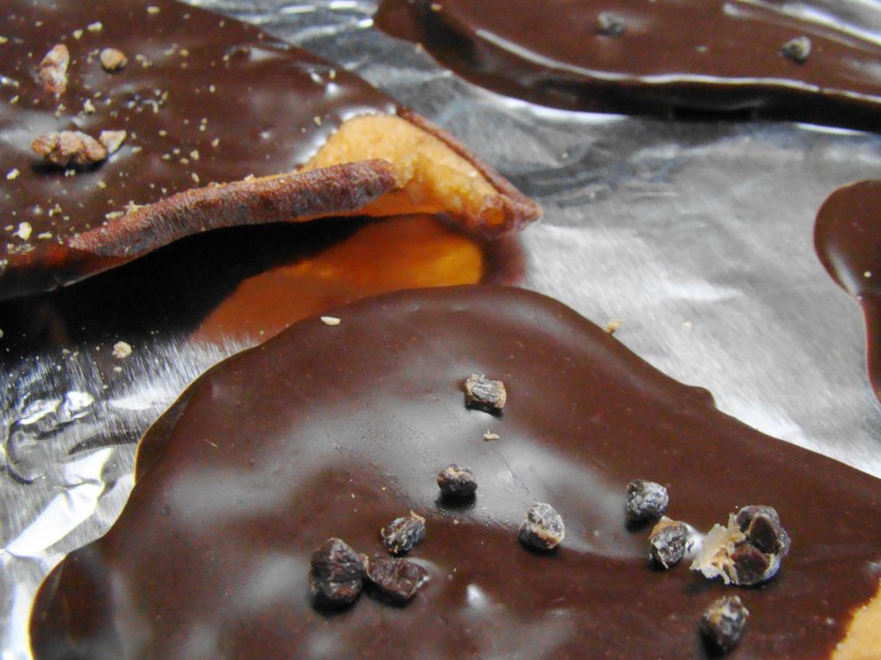 Dipped Pears in Vegan Chocolate (3998970164)