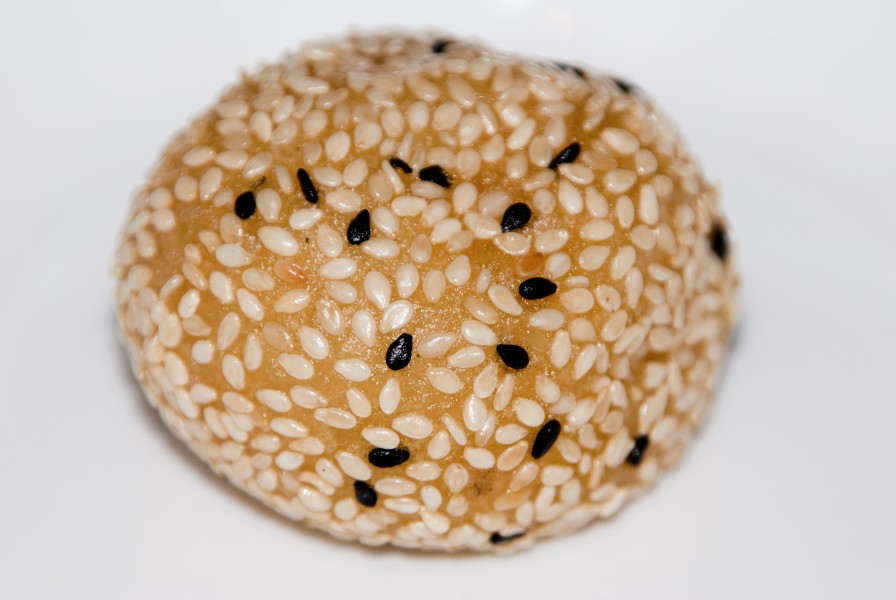 Jiandui with Black & White Sesame