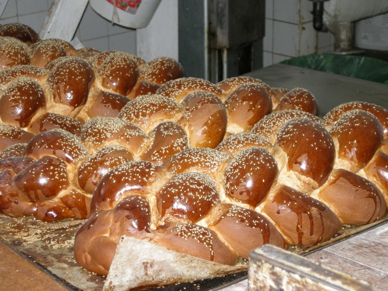 Mea Shearim Challah Sesame