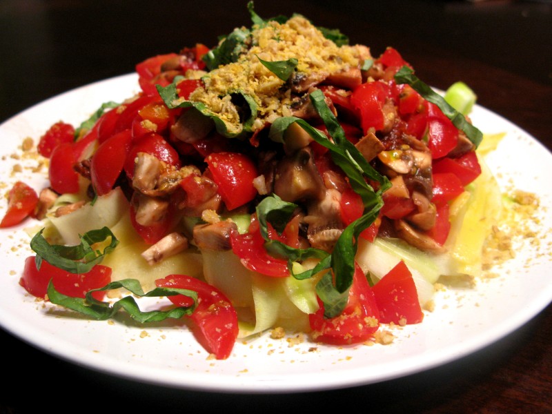 Raw Zucchini Pasta (3510776769)