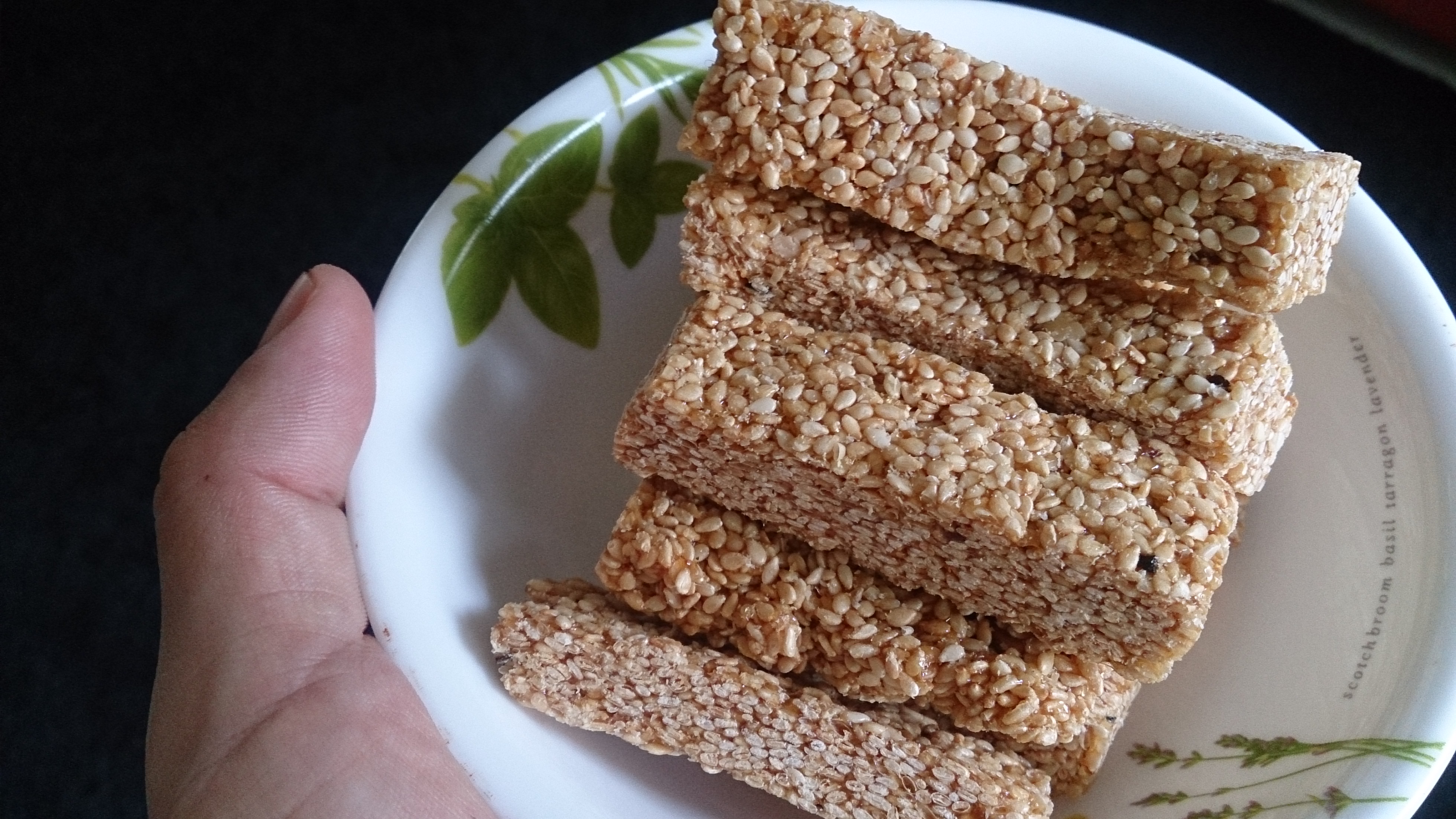 Sesame seed cookie