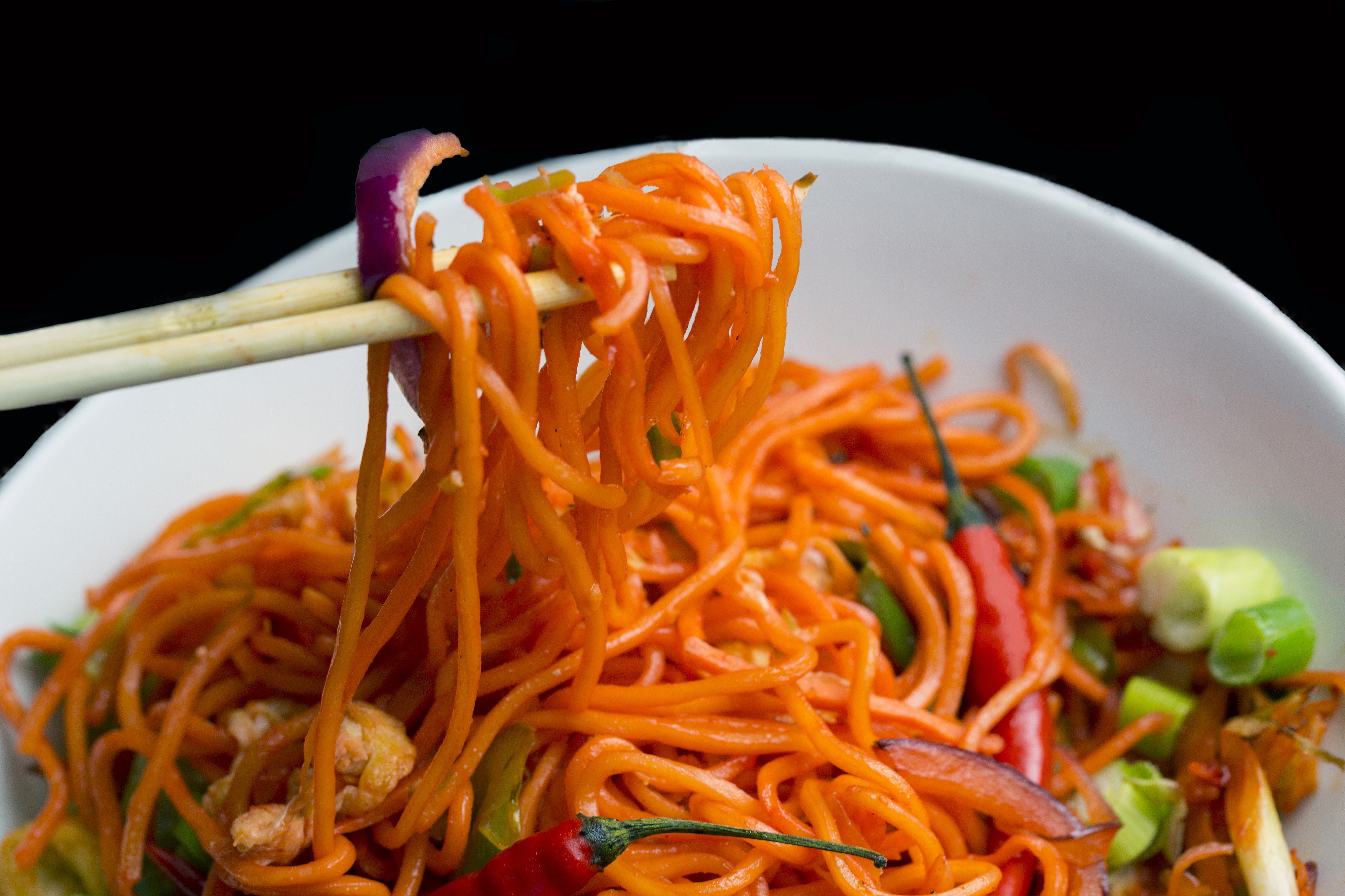 Egg Chili Garlic Noodles (15509782460)