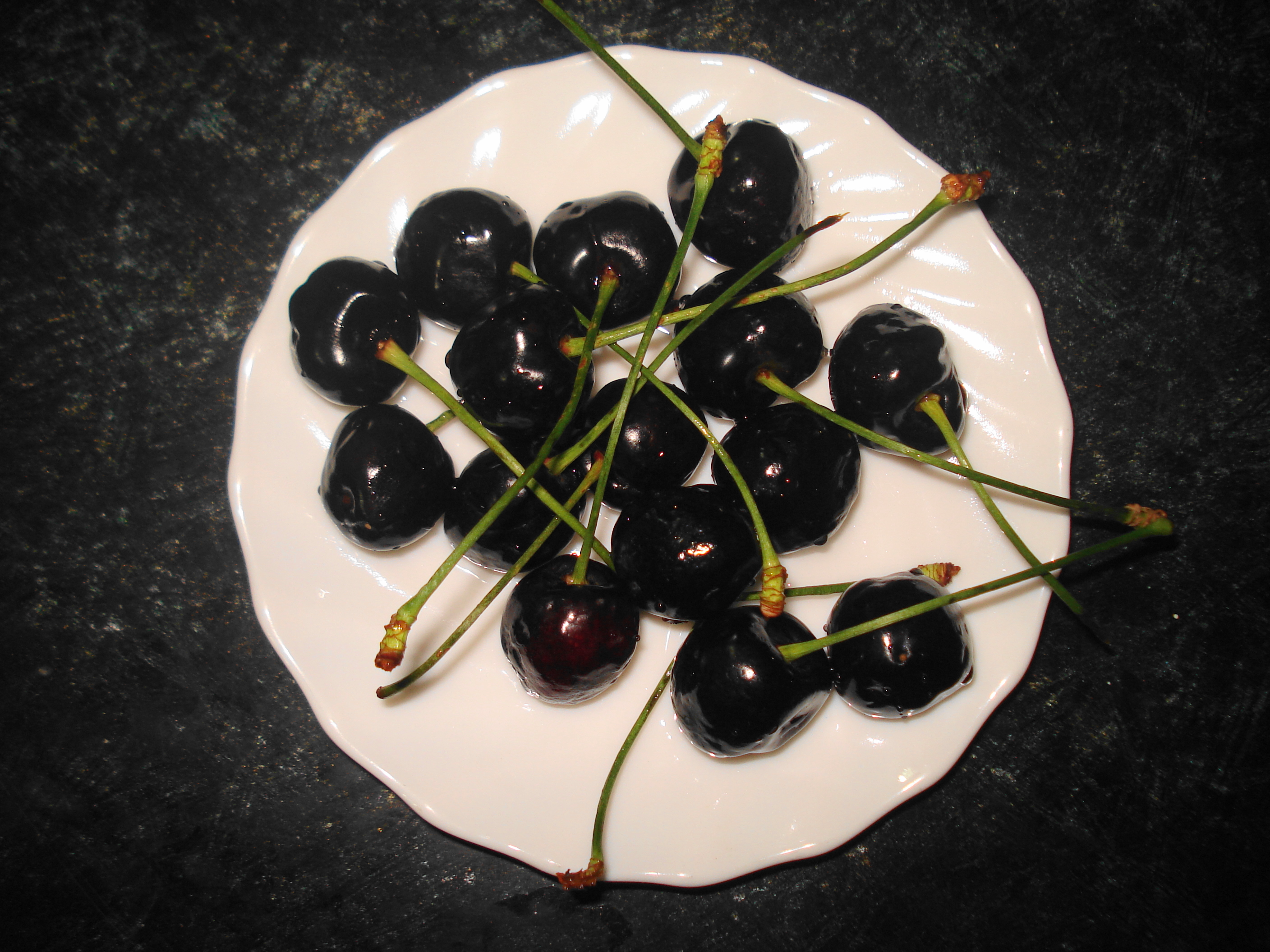 Cherry (Black)