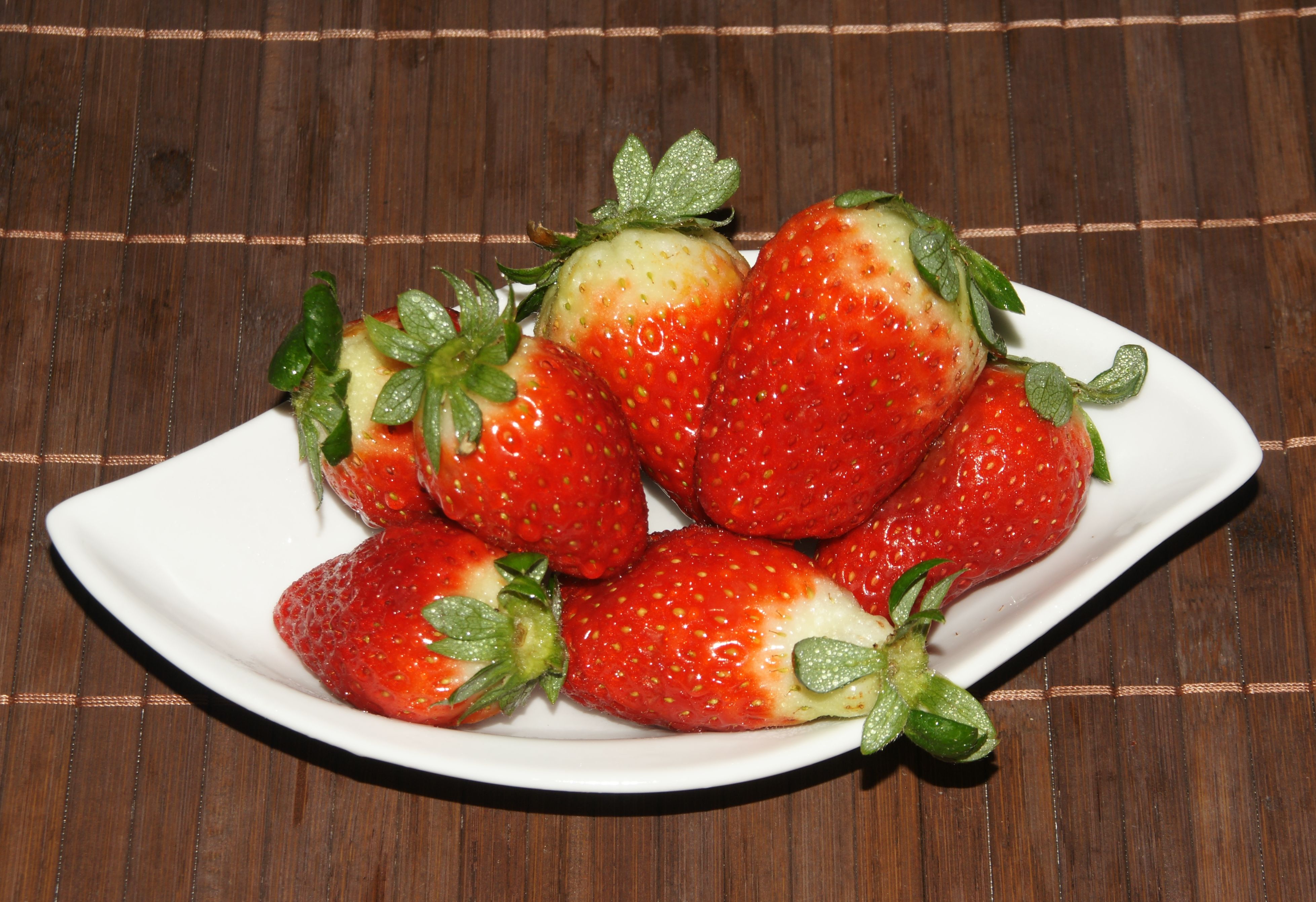 Erdbeeren 01 (MK)