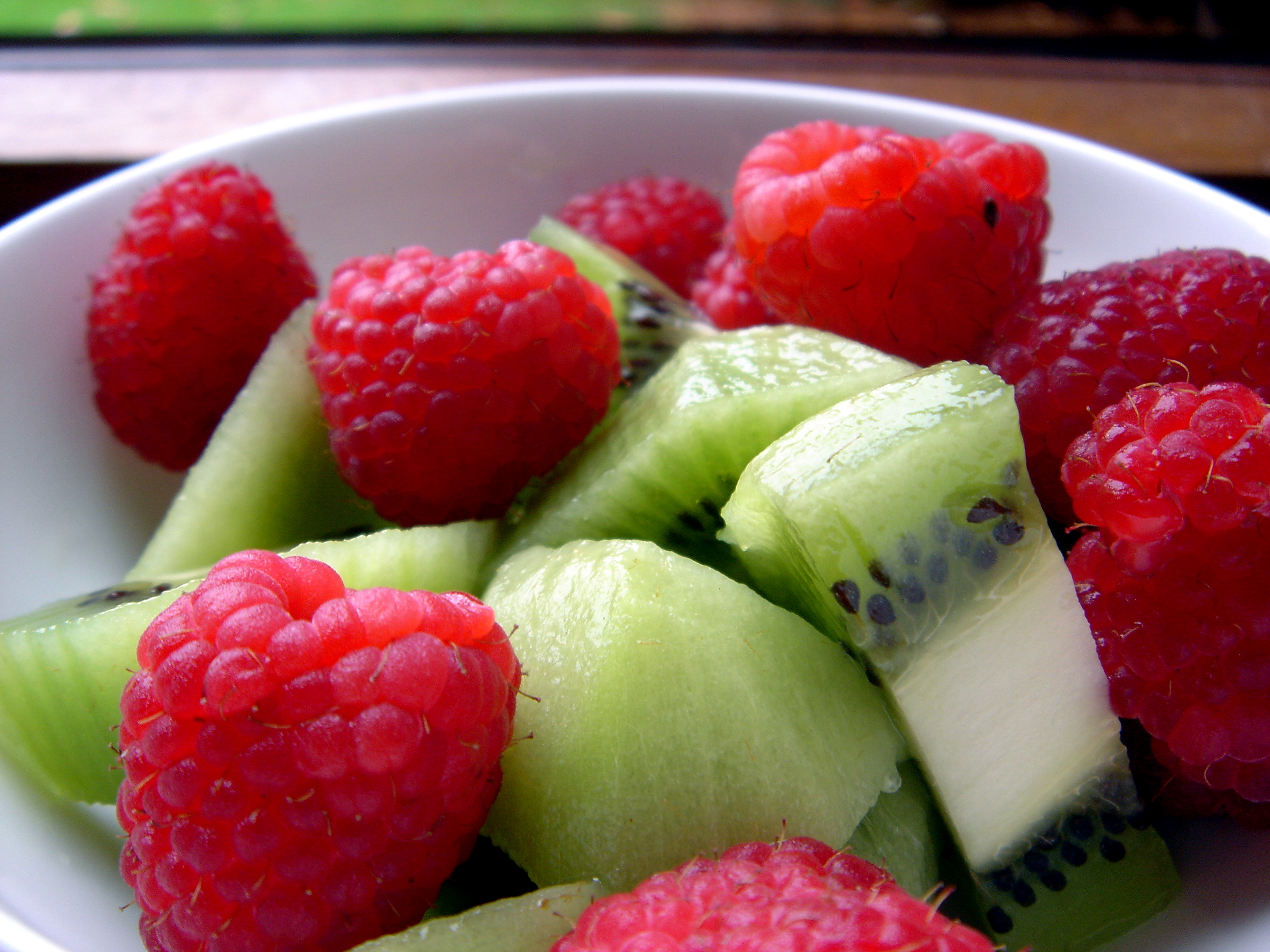 Kiwi and raspberry
