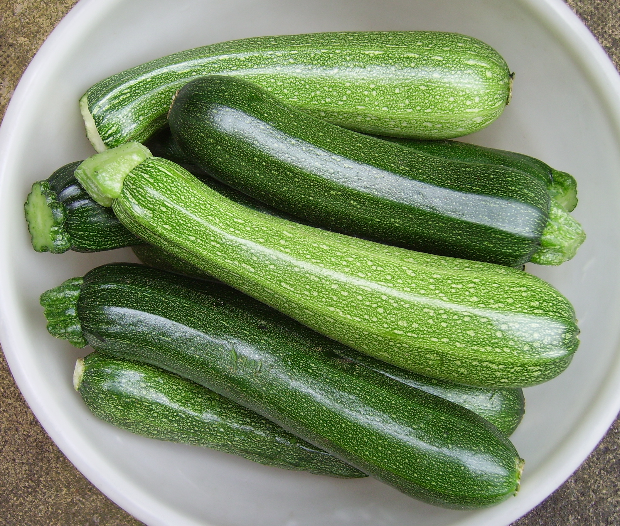 CourgettesInBowl