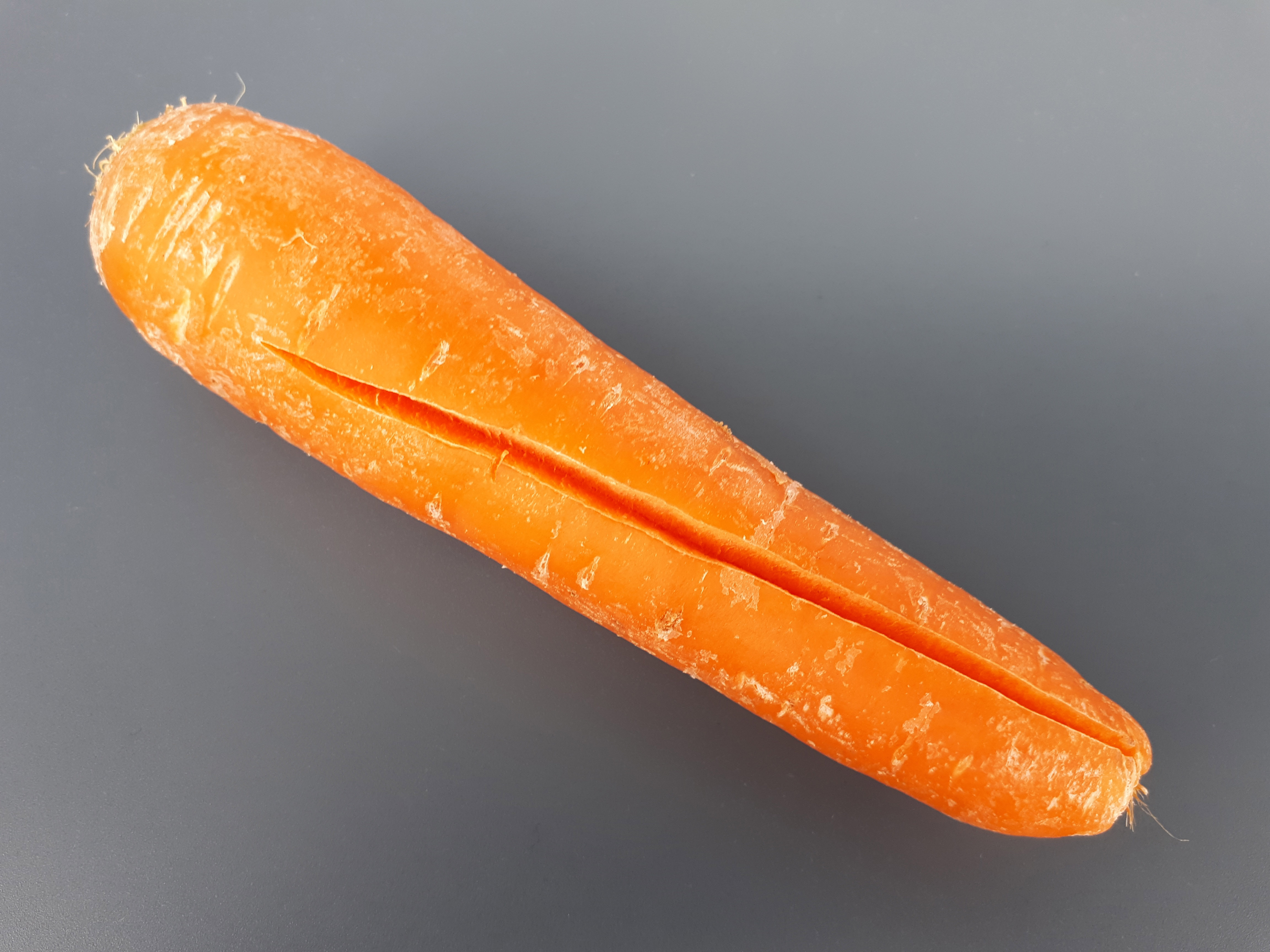 Cracked carrot 2017 A