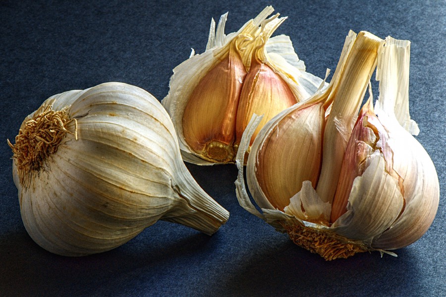 3 Garlics