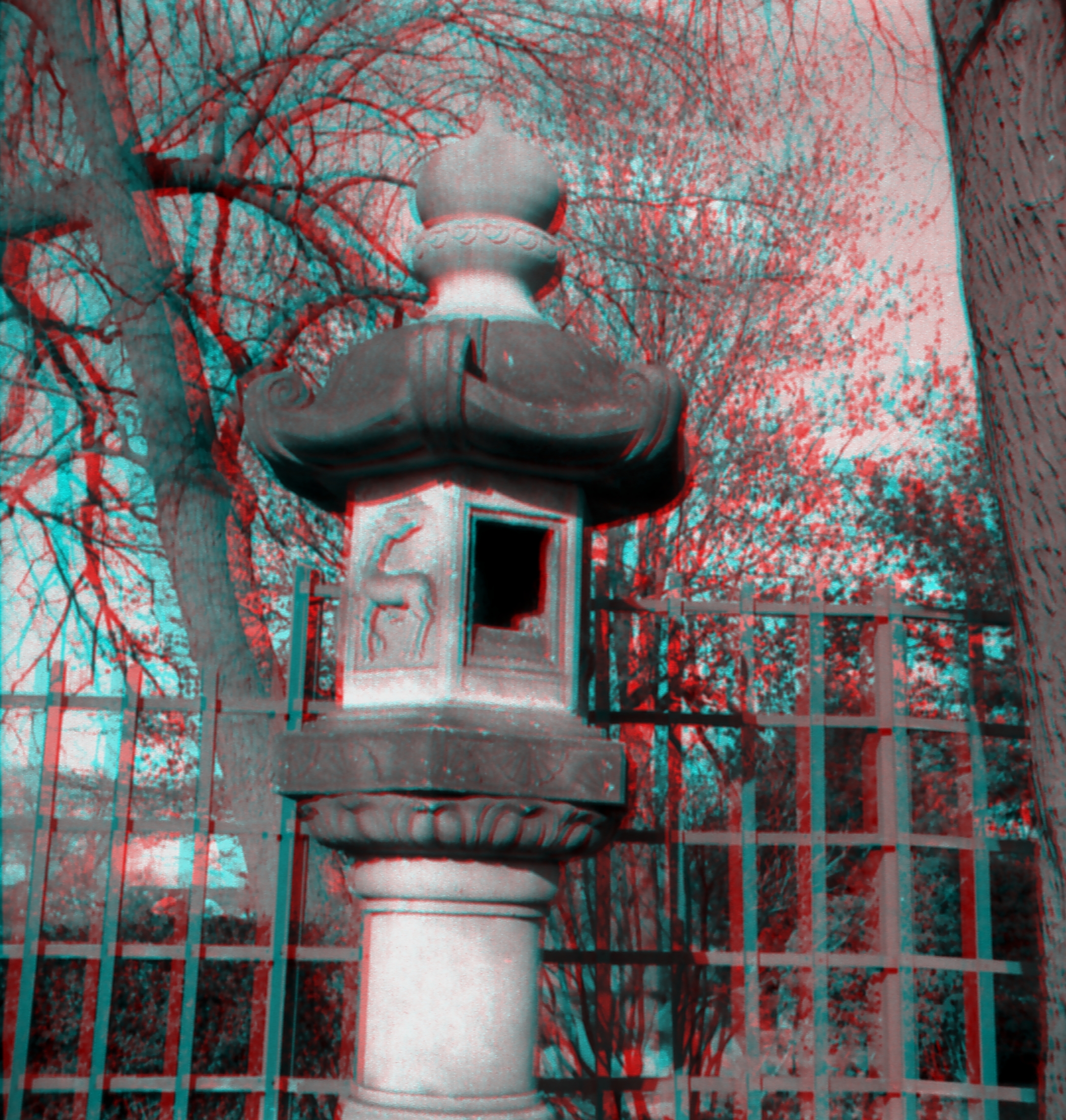 Kasuga Lantern (anaglyph stereo)