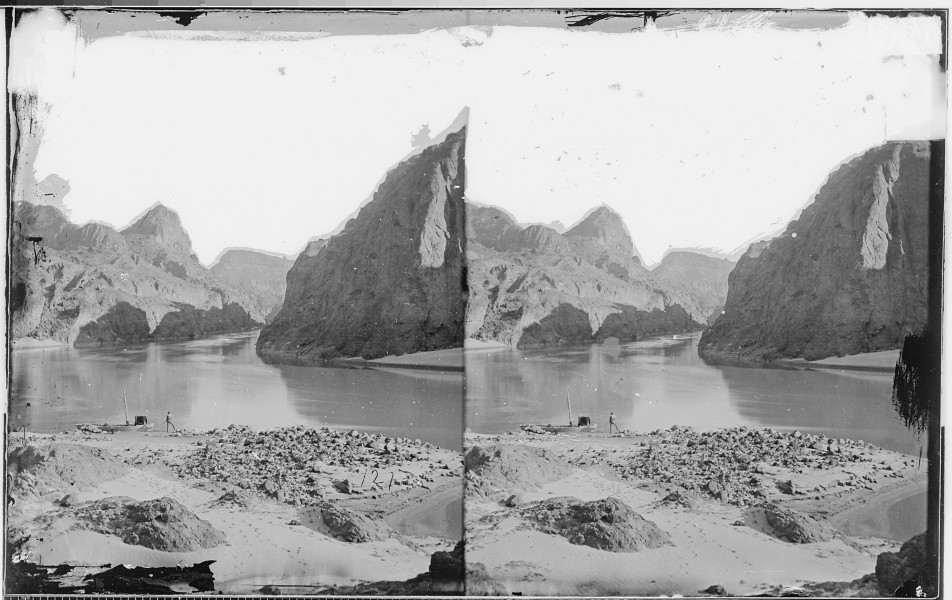 VIEW ACROSS BLACK CANYON THE GRAND WALLS IN PERSPECTIVE, COLORADO RIVER - NARA - 523892