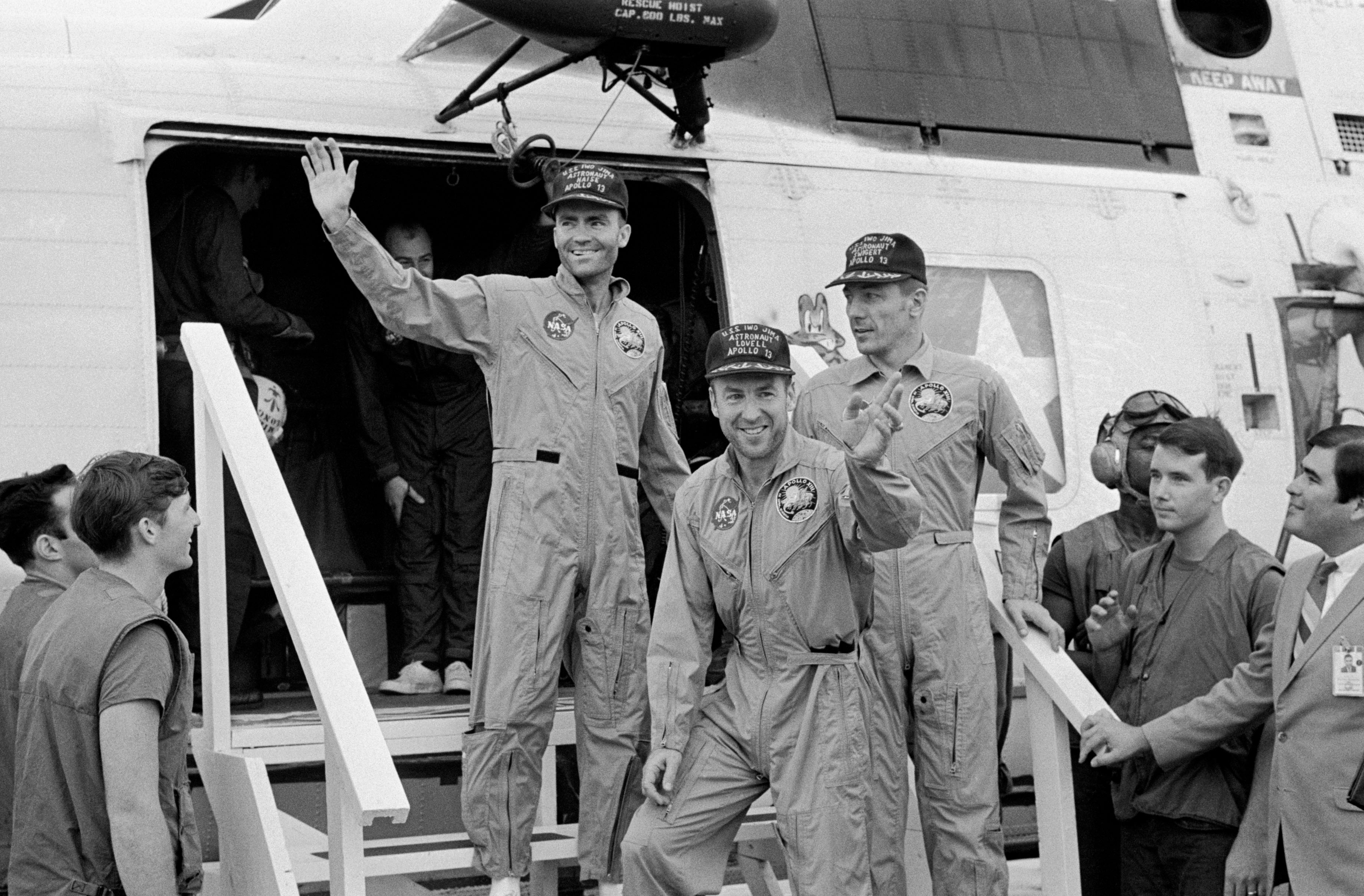 Apollo13 crew