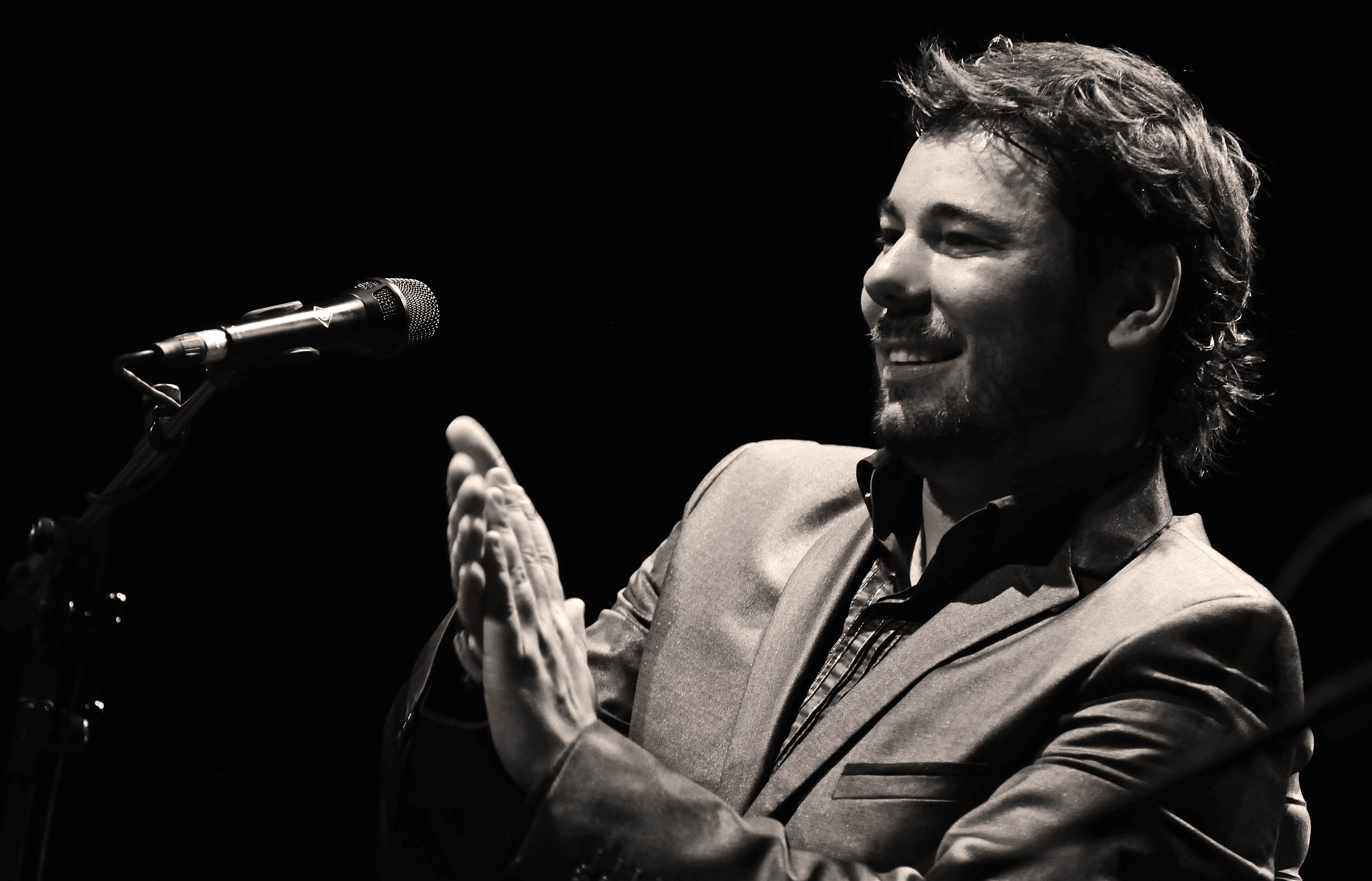El cantaor Miguel Poveda en escena