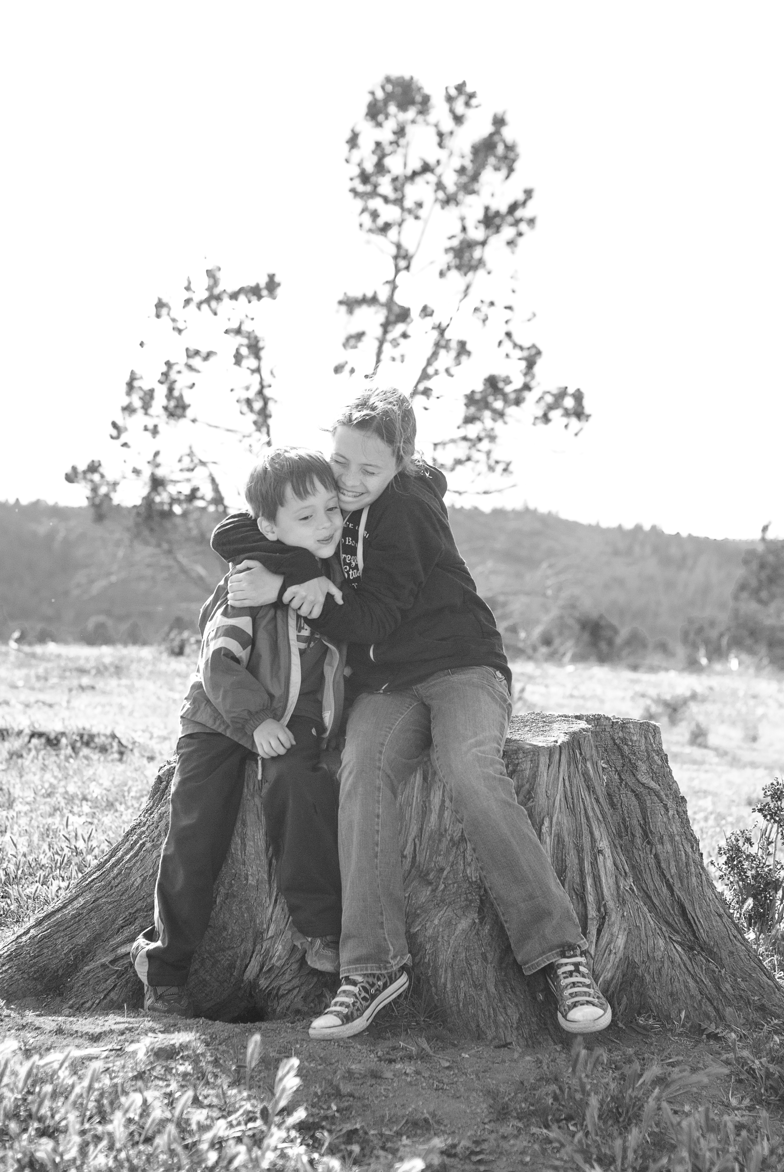 HuggingSiblings LorenKerns
