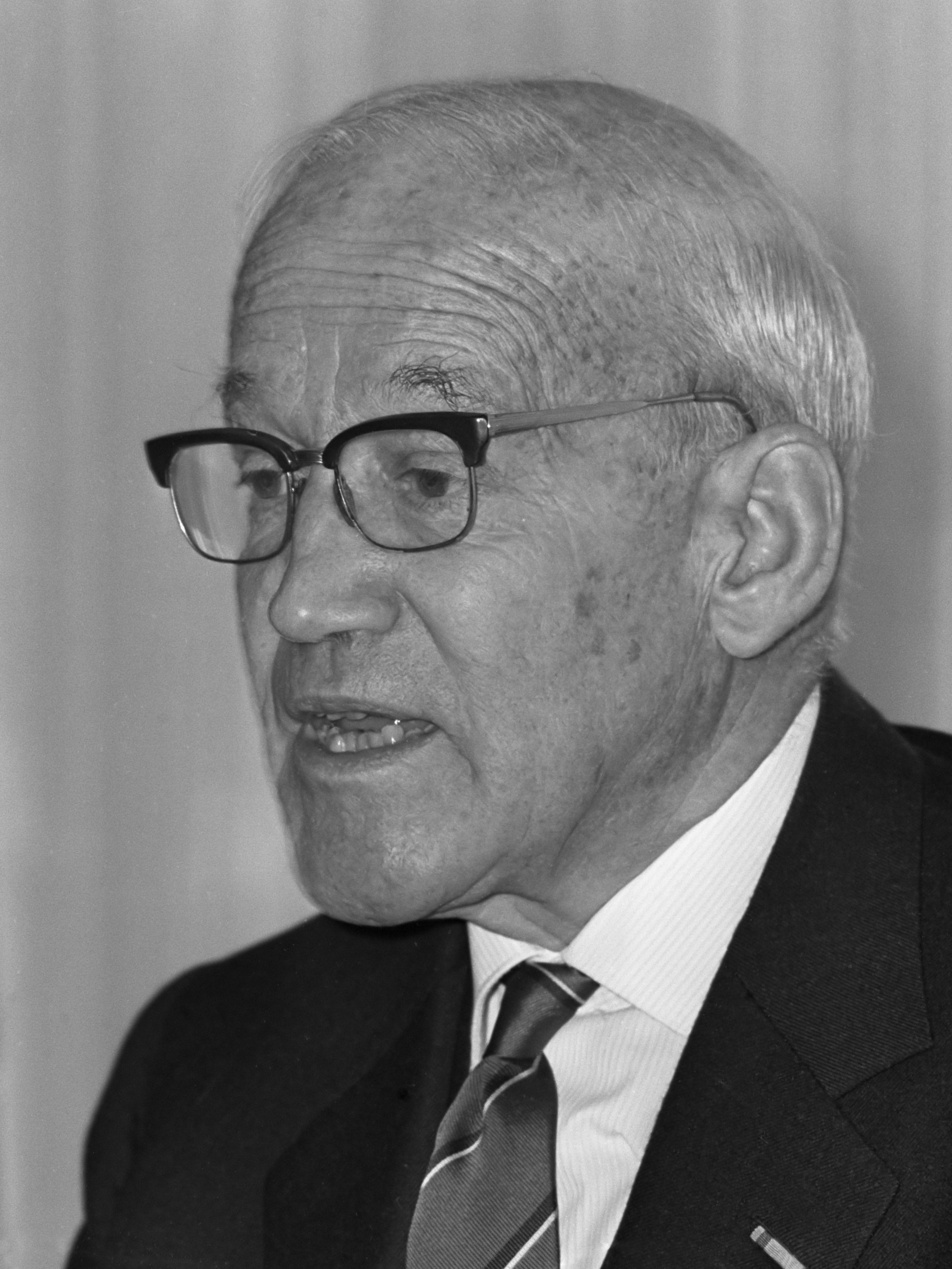 PJ Six (1967)