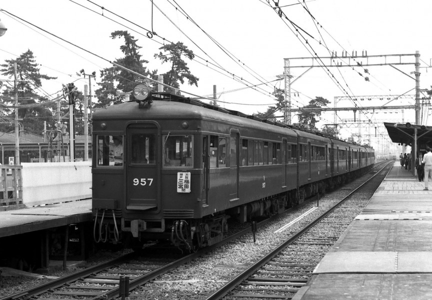 19761019hankyu957+