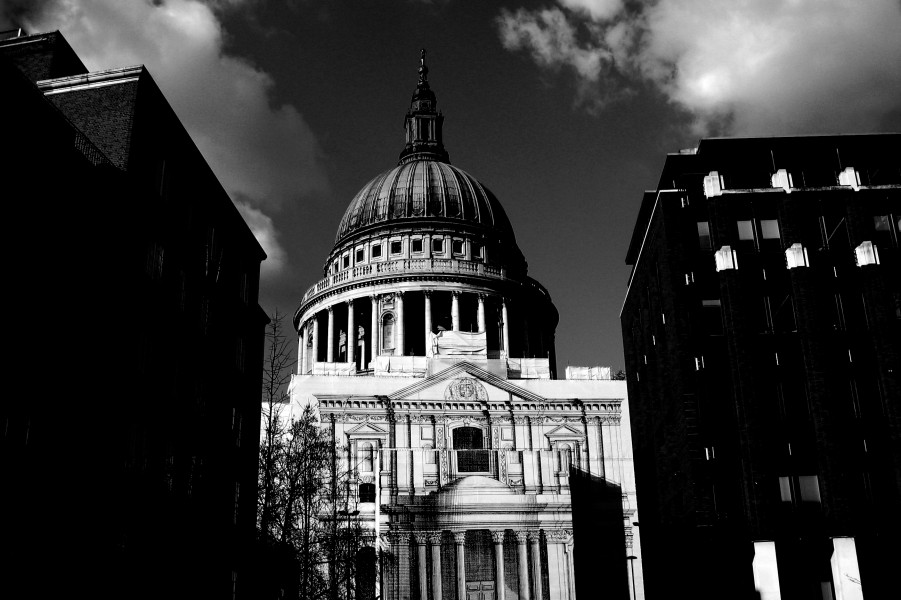 2006-03-04 - United Kingdom - England - London - St Paul's Cathedral - Religion - Black and White 4888154845