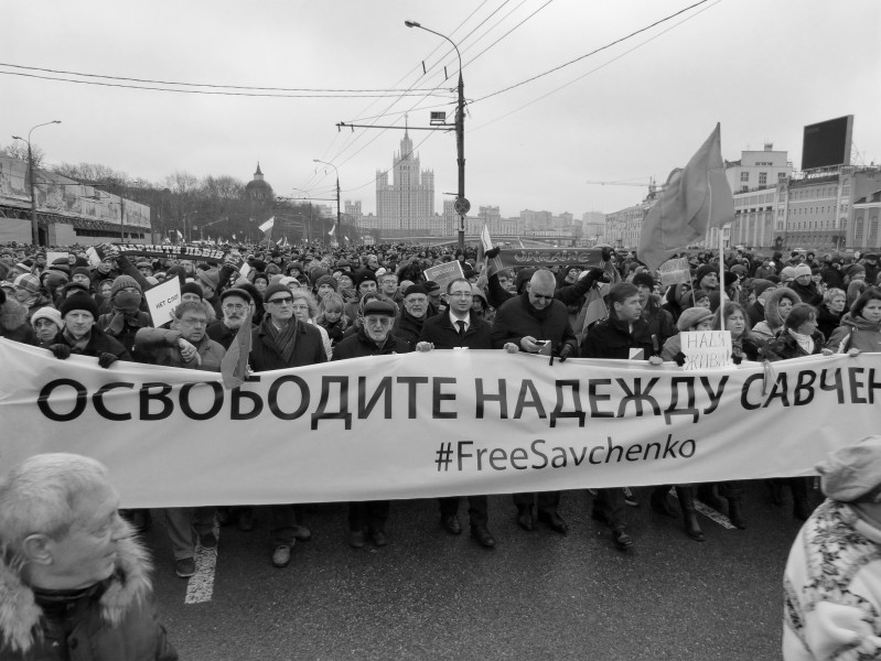 2015-03-01 Шествие памяти Немцова L1510360 Free Savchenko bw