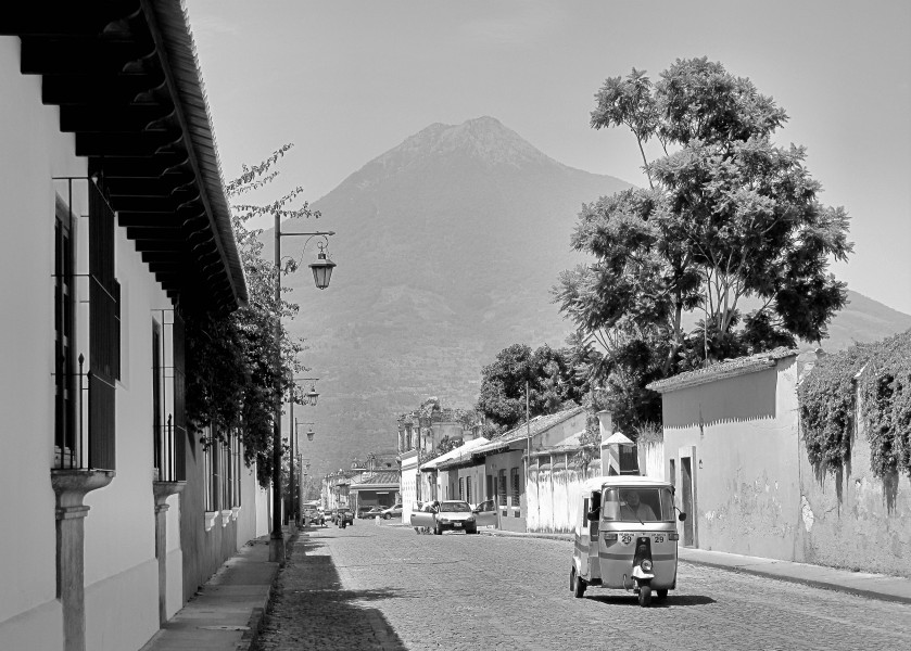 Antigua Tuk Tuk (3745770937)