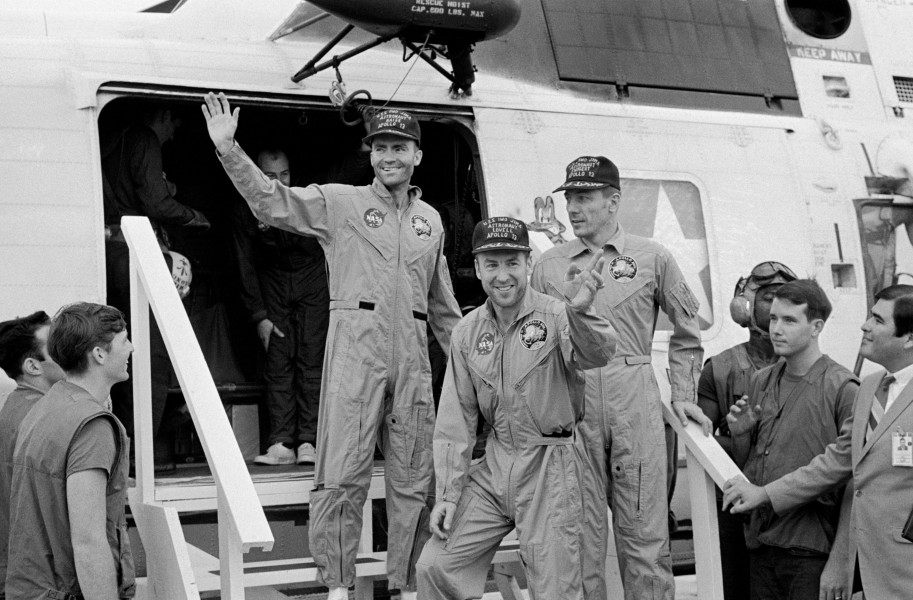 Apollo13 crew