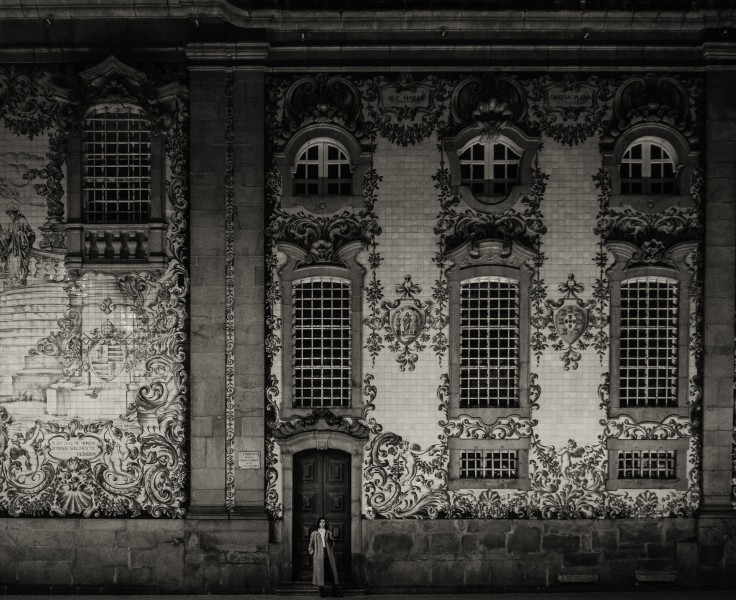 Azulejos by night 2 (30758810924)