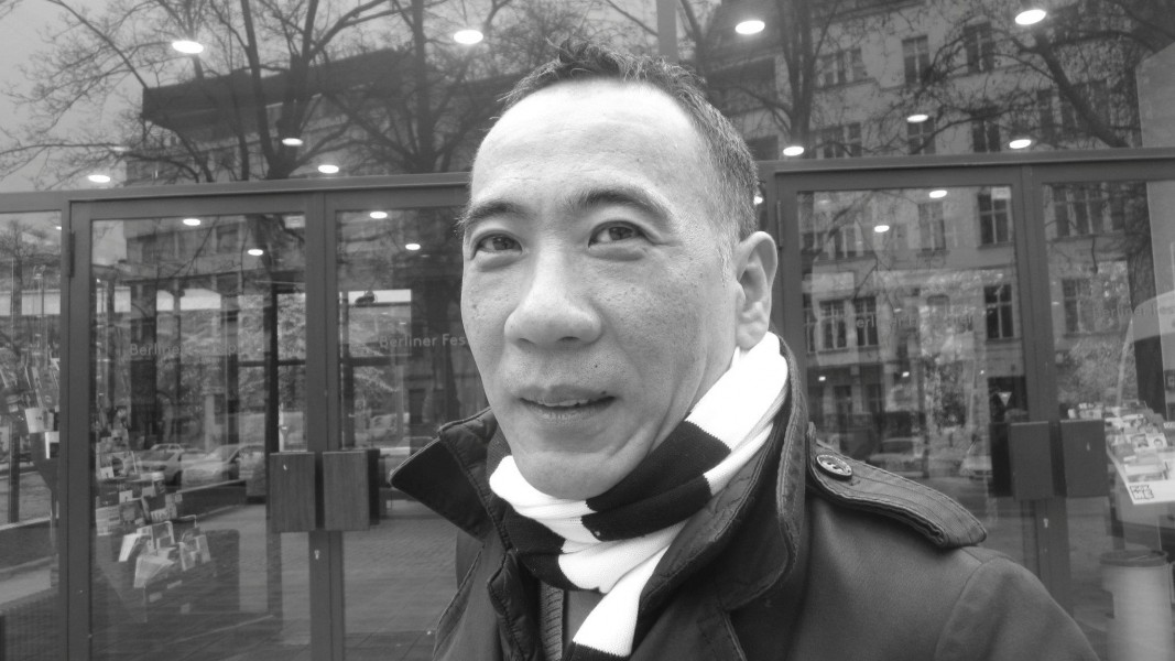 Chen Jianghong im April 2012 vor dem Haus der Berliner Festspiele in Berlin