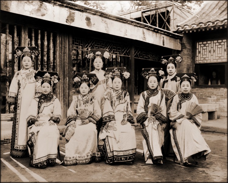 China, Manchu Ladies Of The Palace Being Warned To Stop Smoking (c1910-1925) Frank & Frances Carpenter (RESTORED) (4073803008)