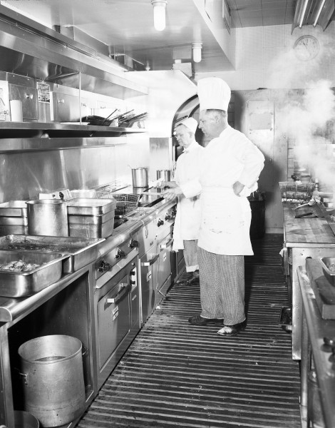 Cooks in kitchen at Hotel Benjamin Franklin, Seattle, 1954