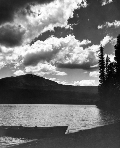 Diamond Lake with Mount Bailey in the distance. (3387292747)