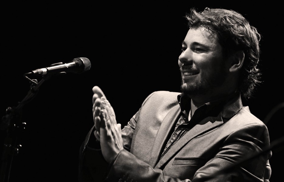 El cantaor Miguel Poveda en escena