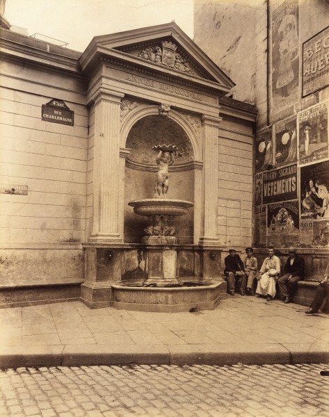 Eugène Atget Fontaine Rue Charlemagne c1900